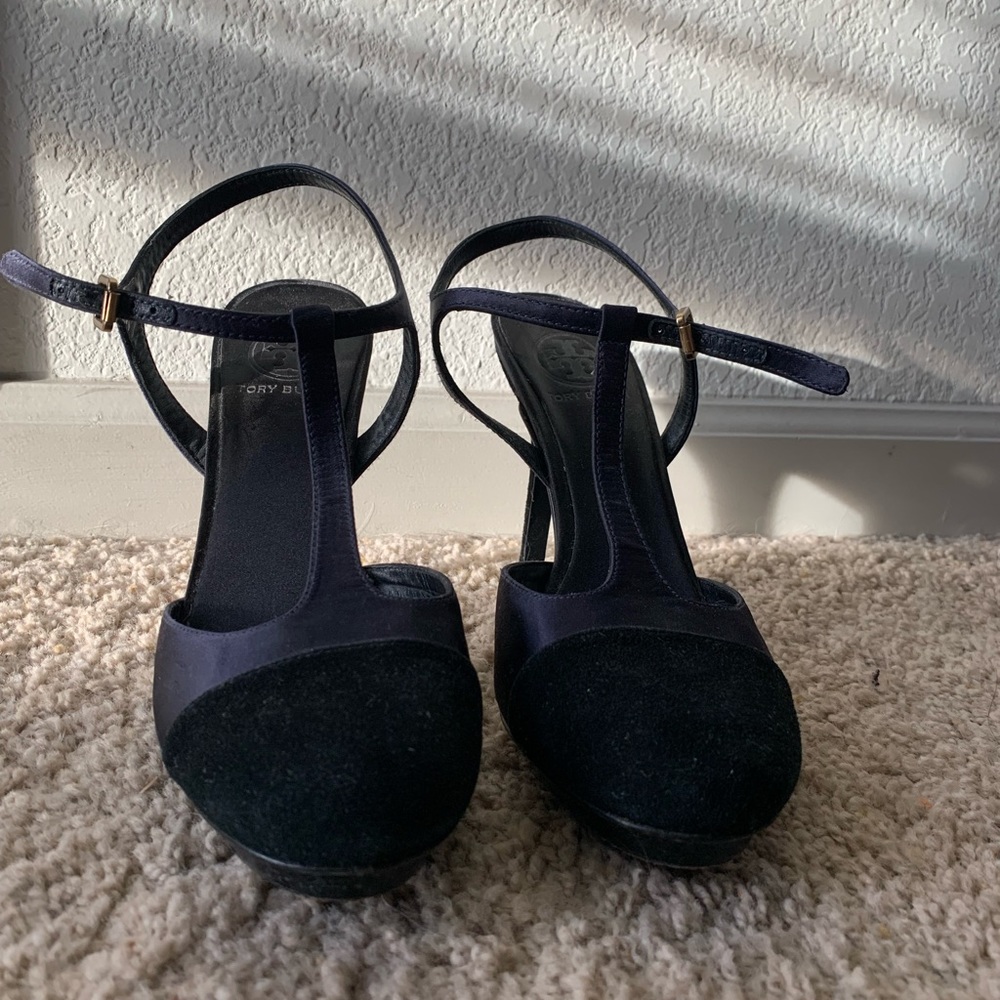 Tory Burch Mary Jane pumps in navy and black, size 8.5, worn once